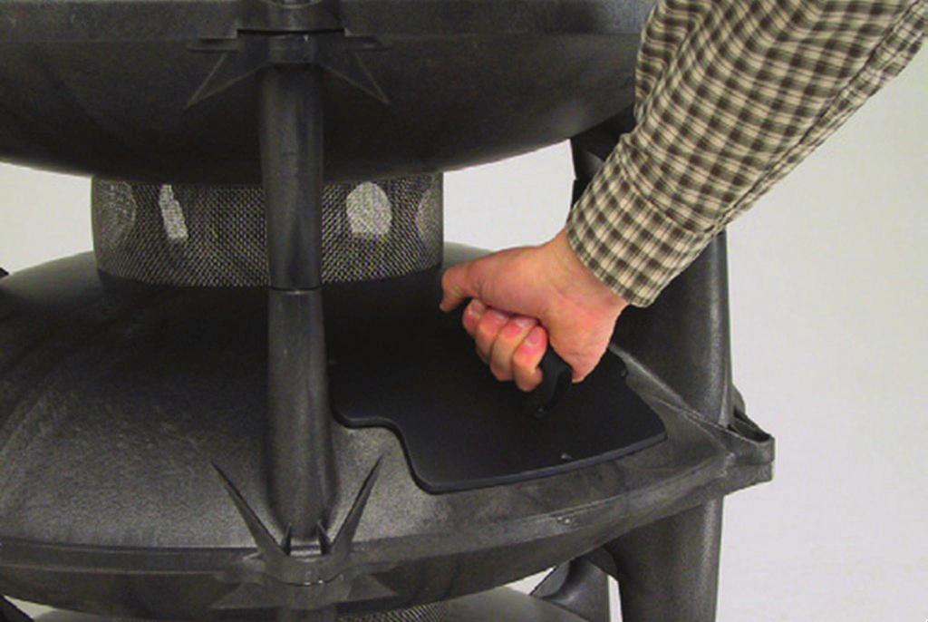 Whelen 2900 Series step 1: grip the handle